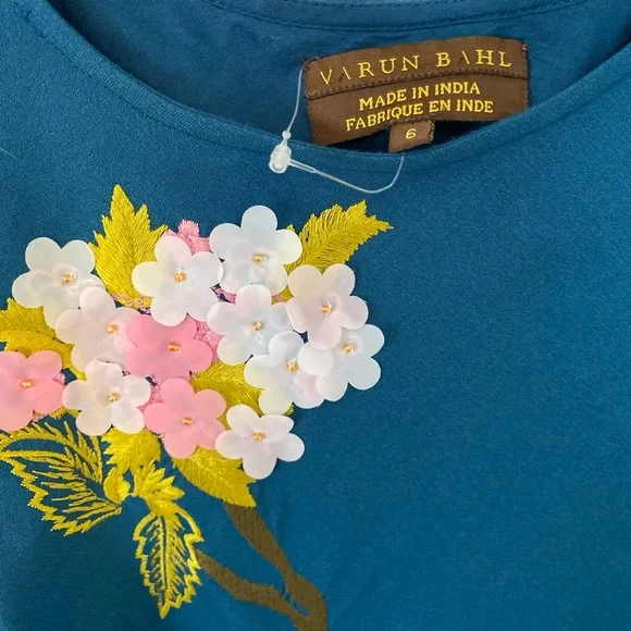 Varun Bahl Anthropologie Enbroidered Long Sleeve 3D Hydrangea Details - Picture 2 of 8